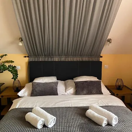 Barackvirag Vendeghaz Pensjonat 3*