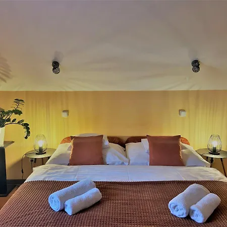 Barackvirag Vendeghaz Pensjonat Tihany