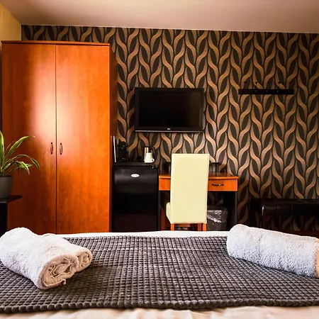 Barackvirag Vendeghaz Pensjonat