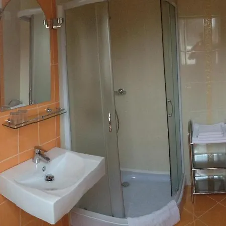 Barackvirag Vendeghaz Guest house *