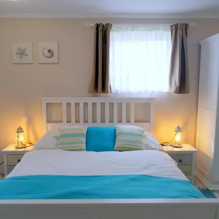 Barackvirag Vendeghaz Guest house *